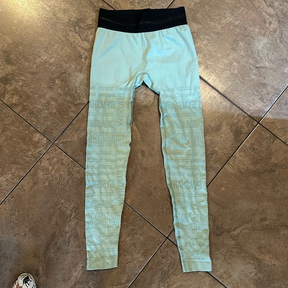 Gym shark tights - Picture 1 of 1